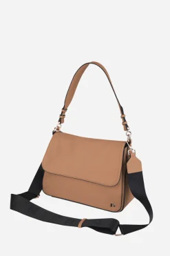 GWEN SATCHEL