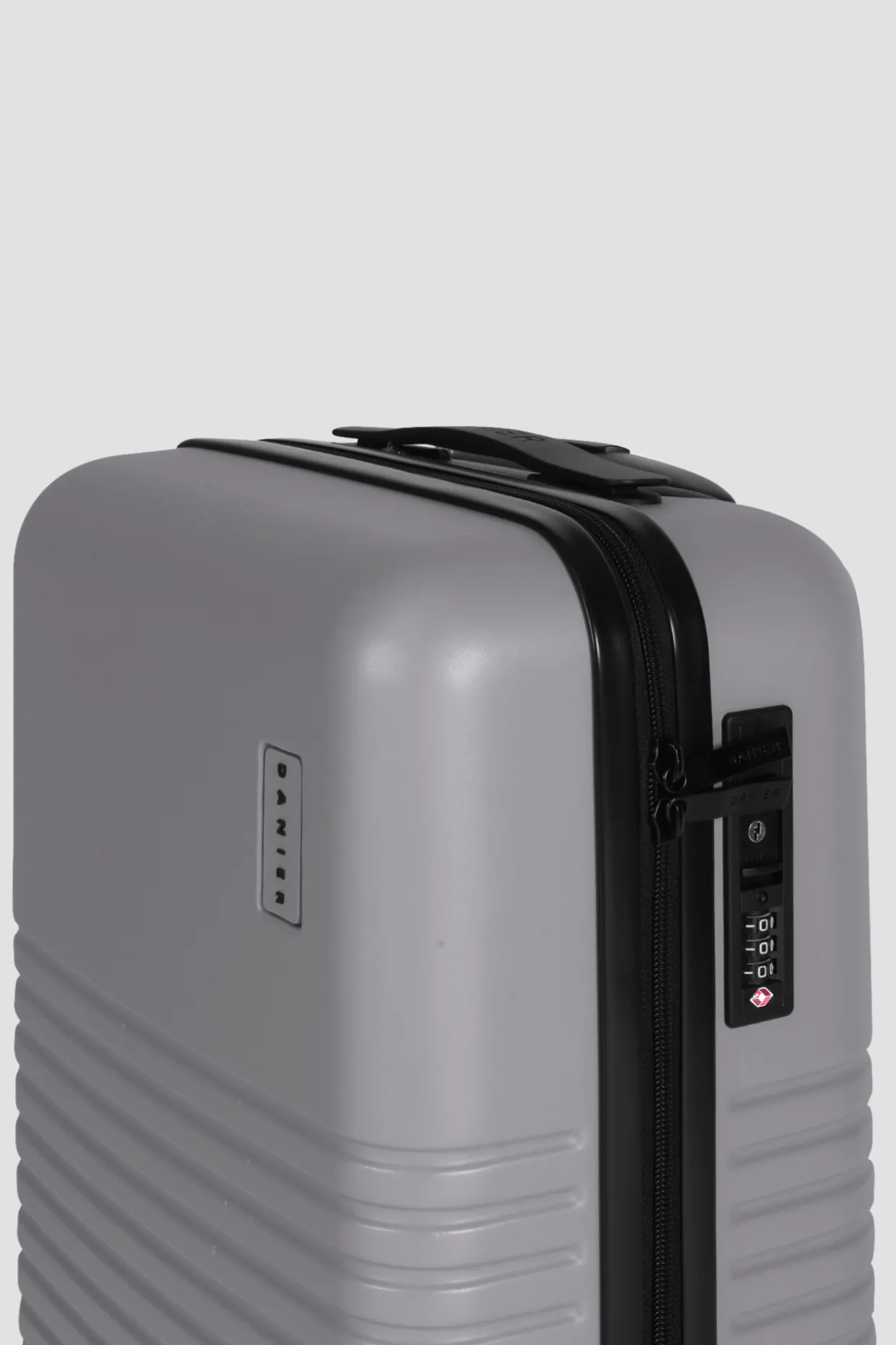 MONACO 18" CARRY-ON CASE