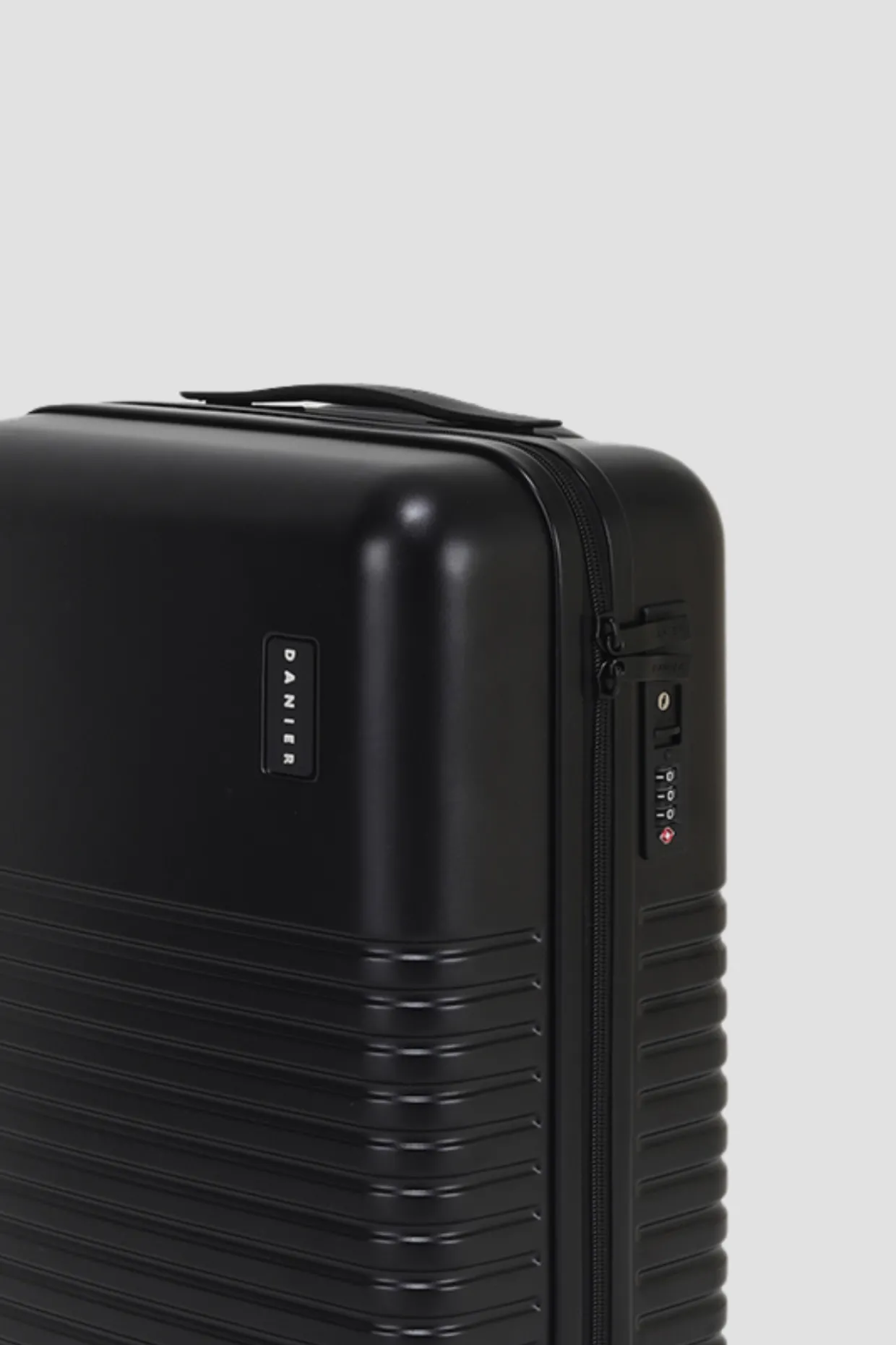 MONACO 18" CARRY-ON CASE