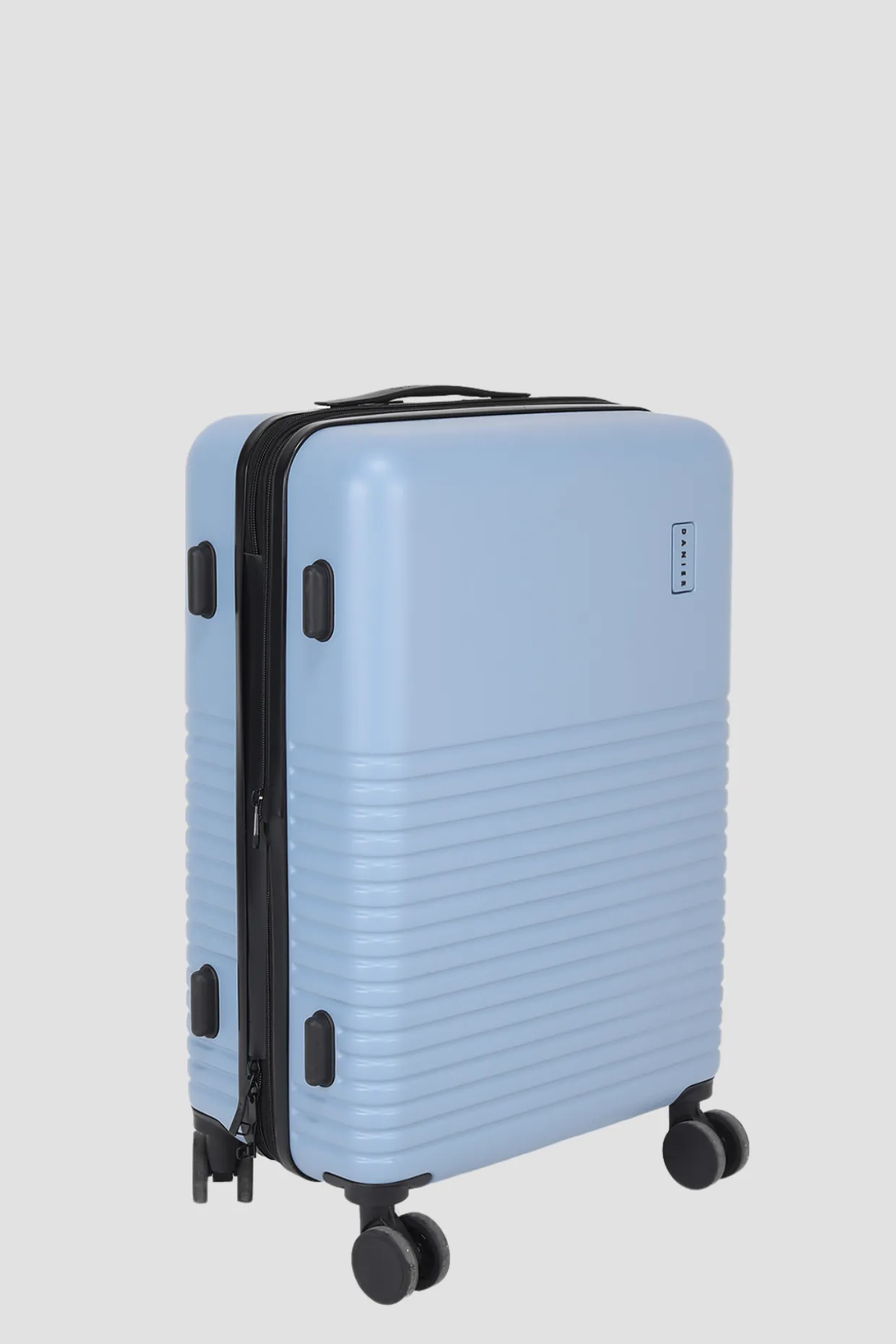 MONACO 22" MEDIUM LUGGAGE CASE