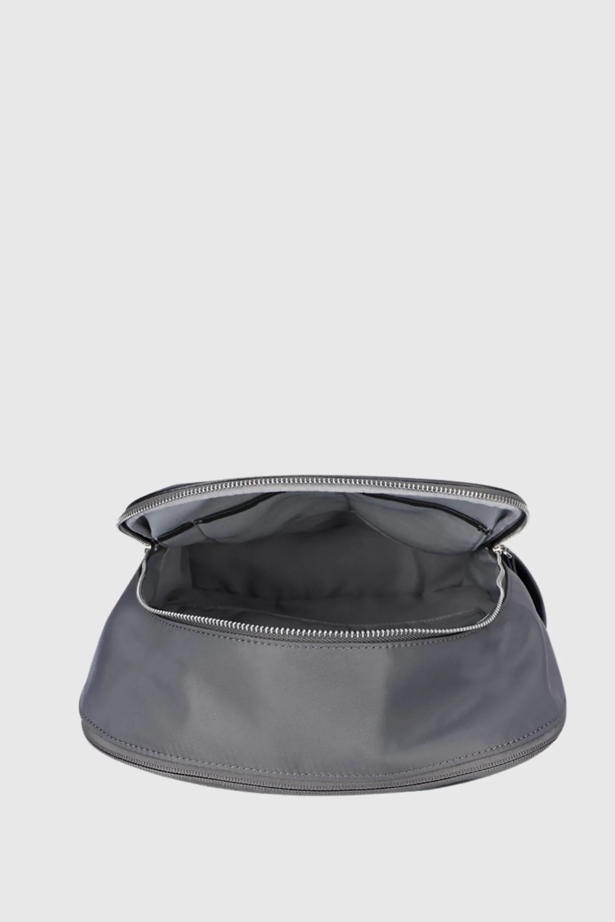 TRAVELPRO BACKPACK