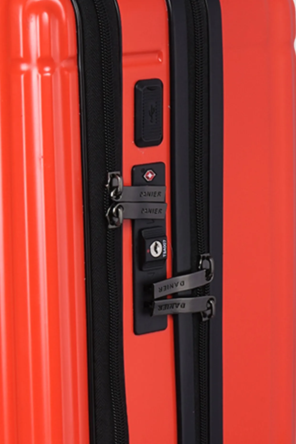 UPTOWN CARRY-ON LUGGAGE